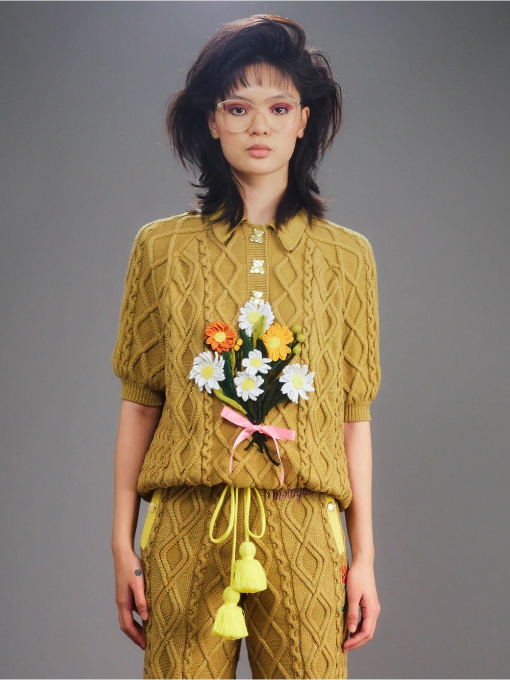 Motoguo 'A Polo' Cable Knit Sweater Crochet Flower Bouquet S⁠